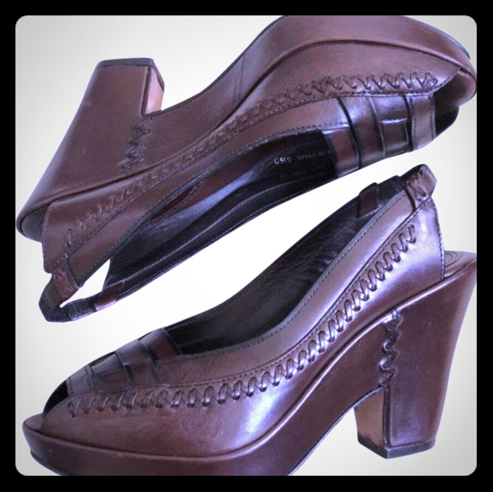 Frye Ingrid Brown Stitched Leather Slingback